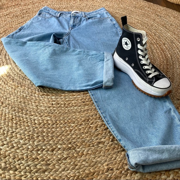 ASOS Design Blue Light Wash Denim Jeans Tapered Leg “Unisex” Streetwear Style - Picture 8 of 9